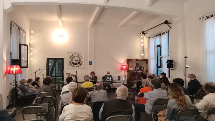 images Gutenberg. Al Circolo Placanica il volume “Una persona alla Volta” di Gino Strada 