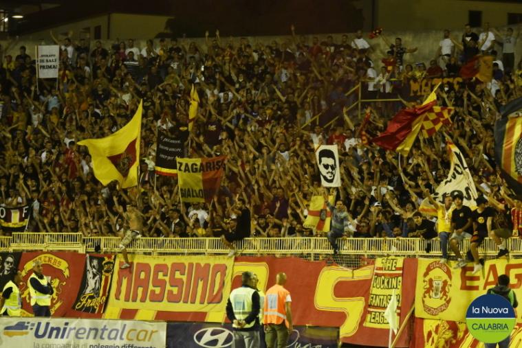 images Il corsivo giallorosso. La maledizione colpisce ancora il Catanzaro: finale addio