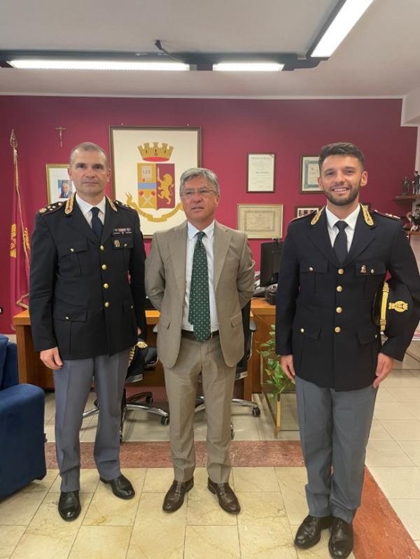 images Cambio al vertice della Polizia Stradale di Crotone: il commissario Giuseppe Bello è il nuovo funzionario