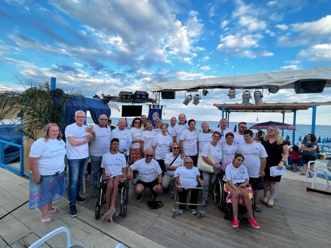 #Spiaggeaccessibili, a Catanzaro il Rotary club mette a disposizione 6 oasi attrezzate al Lido Valentino Beach Club images #Spiaggeaccessibili, a Catanzaro il Rotary club mette a disposizione 6 oasi attrezzate al Lido Valentino Beach Club