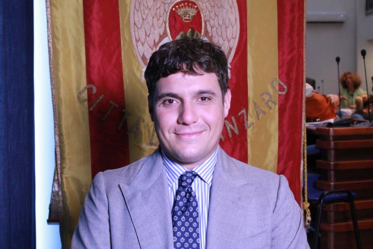 Lavori sala consiliare, Polimeni: "Nessun merito per l'amministrazione Fiorita" images Lavori sala consiliare, Polimeni: "Nessun merito per l'amministrazione Fiorita"