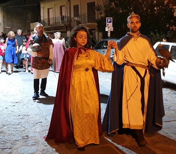images A Chiaravalle invasione normanna, musica, figuranti e un tuffo nella storia