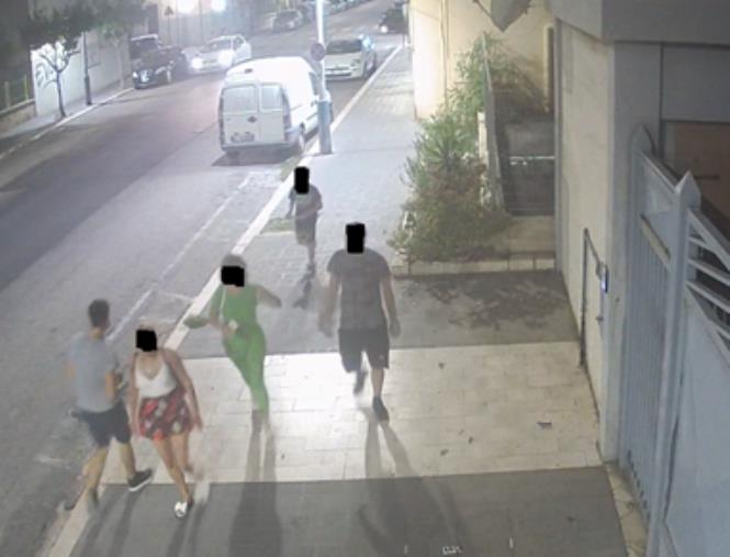 Aggressione contro il giovane Davide, i video ricostruiscono la dinamica: alla base uno scambio di persona images Aggressione contro il giovane Davide, i video ricostruiscono la dinamica: alla base uno scambio di persona