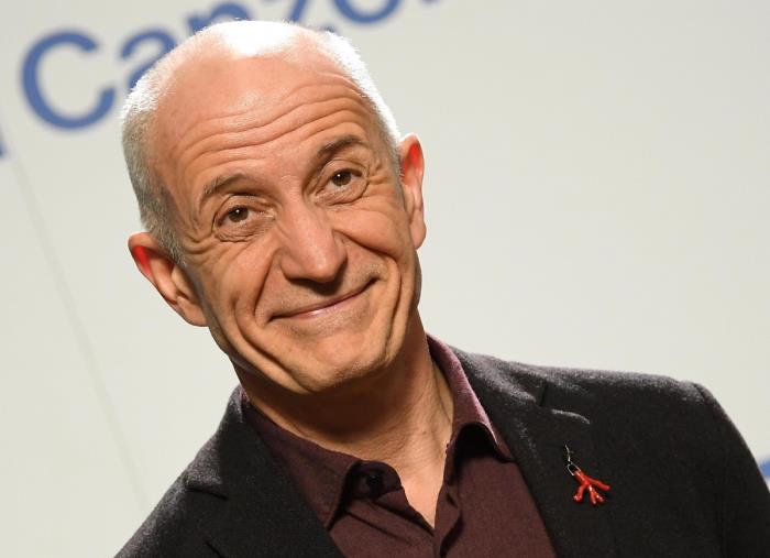 images Il Peperoncino jazz incontra il premio "Castrovillari d'autore": al Castello aragonese domani di scena Peppe Servillo 