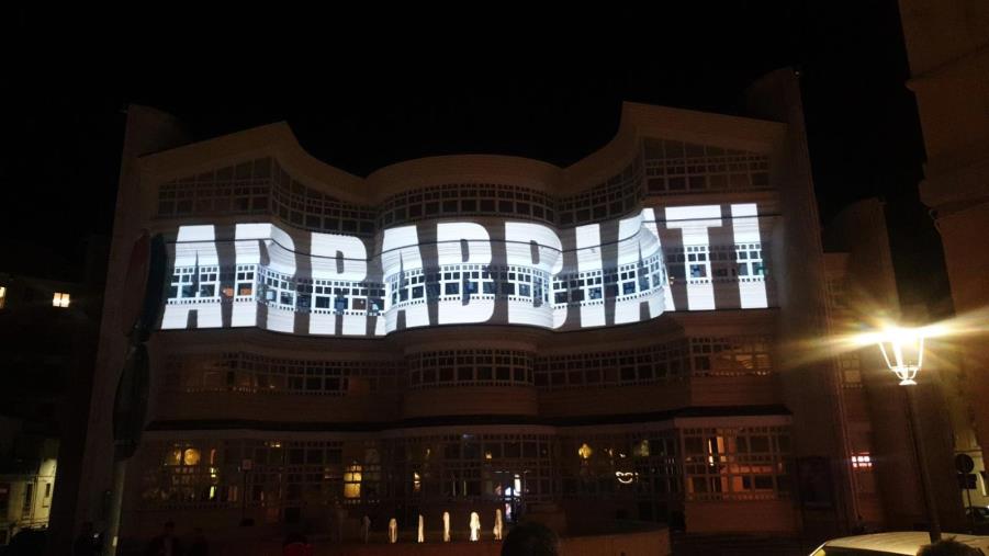 Calabria Showcase, il Politeama si illumina d'arte con l'installazione dedicata a Pasolini e Bruno images Calabria Showcase, il Politeama si illumina d'arte con l'installazione dedicata a Pasolini e Bruno