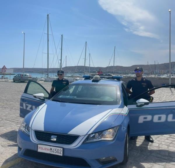 images Crotone, un 37enne afgano palpeggia un donna che faceva jogging vicino al porto