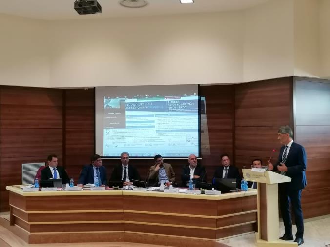 UnionCamere presenta il “Libro Bianco delle priorità infrastrutturali della Calabria” images UnionCamere presenta il “Libro Bianco delle priorità infrastrutturali della Calabria”