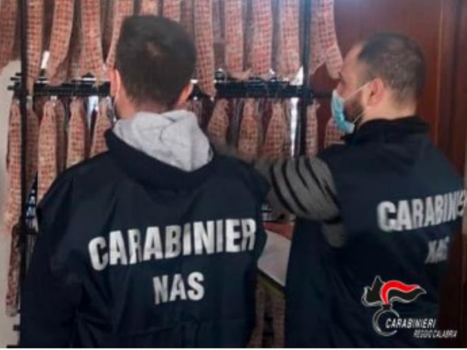 images Controlli dei Nas nel Reggino: sequestrati 15 chili di preparati di carne e carcasse di ovino