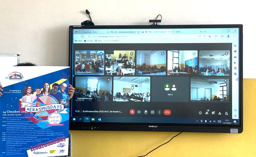 images Catanzaro, all'istituto "De Nobili" un nuovo anno scolastico in chiave europea grazie al programma Erasmus+  
