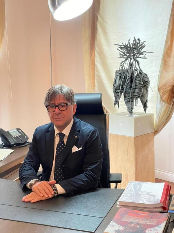 Il presidente della "nuova" Camera di commercio in visita nelle sede vibonese images Il presidente della "nuova" Camera di commercio in visita nelle sede vibonese