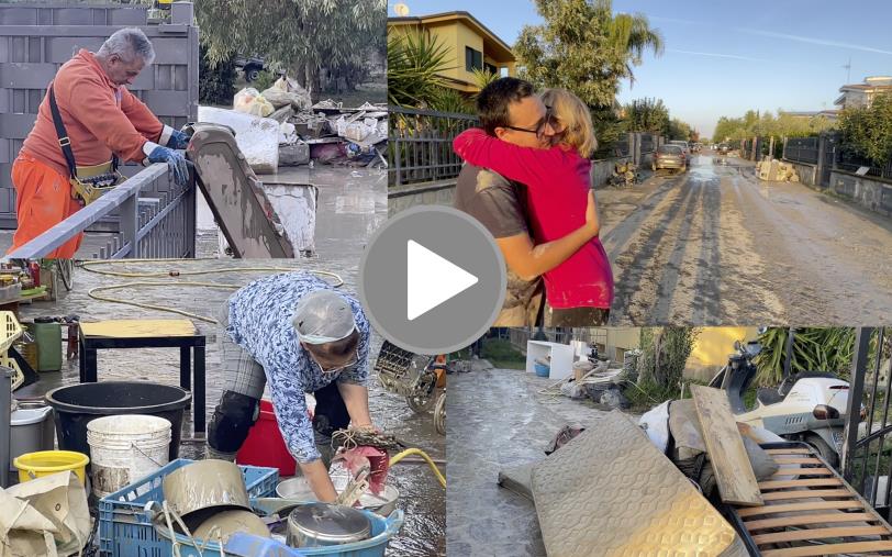 images Maltempo, sconforto e disperazione a Simeri Mare: si continua a spalare fango (VIDEO)