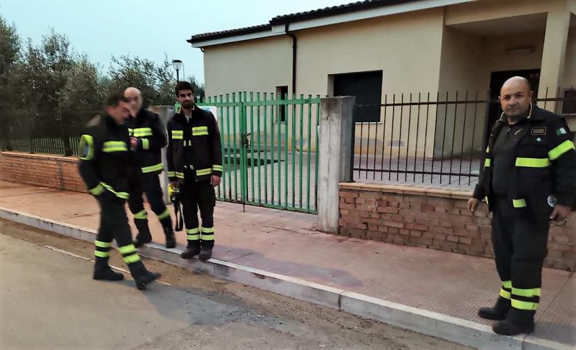 images Squillace, ok dai Vigili alla riapertura della primaria allagata dopo l'alluvione a Lido