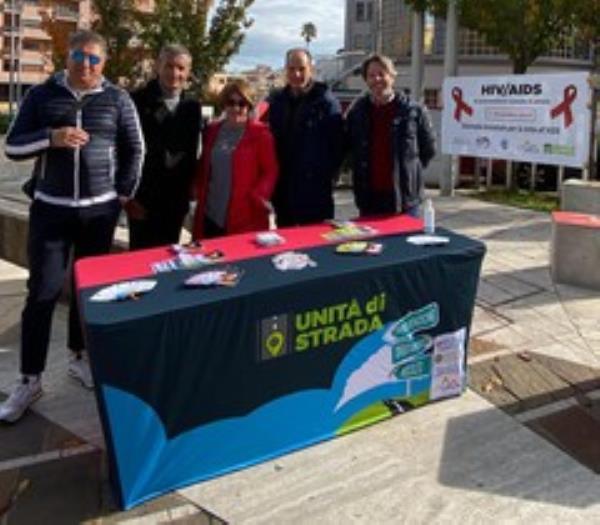 images Aids, giornata di sensibilizzazione di Cooperativa Sociale Zarapoti,  Malattie Infettive del Pugliese e Ser.D