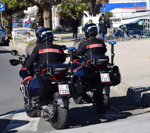 images Minaccia l'ex convivente anche sui social: una denuncia nel Soveratese