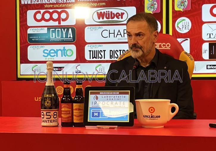 Catanzaro-Taranto, Vivarini in sala stampa: "Ci vuole rispetto, ora basta!" images Catanzaro-Taranto, Vivarini in sala stampa: "Ci vuole rispetto, ora basta!"