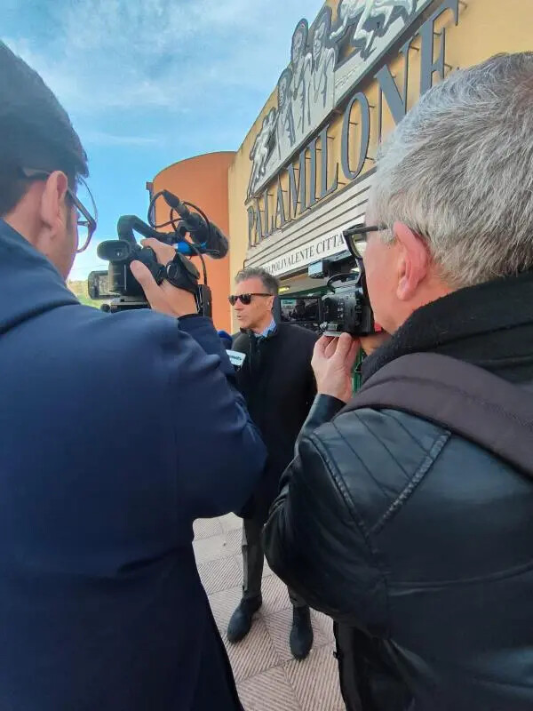 Strage migranti, l'omaggio del Sindacato Fsp Polizia di Stato alle vittime di Steccato di Cutro images Strage migranti, l'omaggio del Sindacato Fsp Polizia di Stato alle vittime di Steccato di Cutro