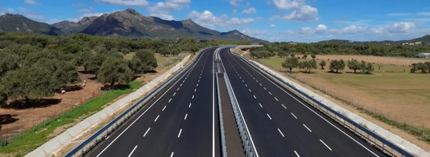 SS106, per il tratto Simeri Crichi-Crotone c'è il parere del Consiglio Superiore dei Lavori Pubblici images SS106, per il tratto Simeri Crichi-Crotone c'è il parere del Consiglio Superiore dei Lavori Pubblici