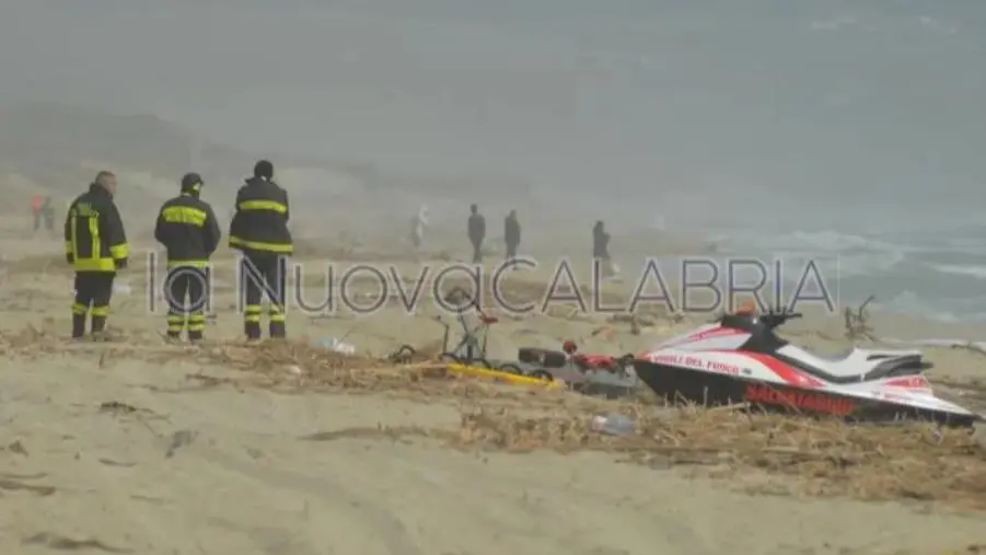 images Strage migranti a Cutro: nessuna attenuante per lo scafista 