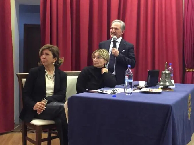 images Donazione di organi e testamento biologico: "La gioia di donare" nel caminetto del Rotary Club Catanzaro