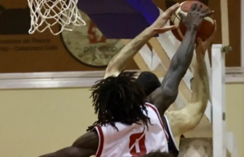 images Basket, sconfitta con onore per la Academy Catanzaro contro i già promossi della Siaz 