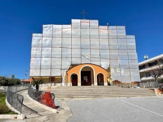 Lamezia, avviati i lavori di risanamento della chiesa “San Giuseppe Artigiano” images Lamezia, avviati i lavori di risanamento della chiesa “San Giuseppe Artigiano”