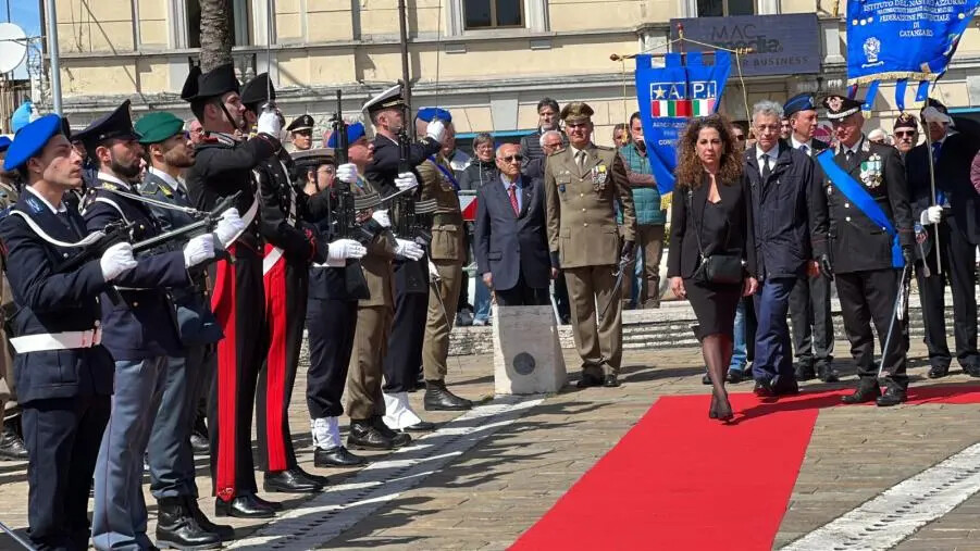 images 25 aprile, Catanzaro celebra la giornata della Liberazione: "Fedele a Costituzione"