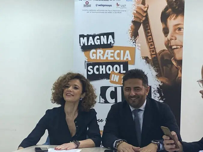 Magna Graecia School In The City, presentata la IV edizione: coinvolti oltre 1000 studenti del Catanzarese images Magna Graecia School In The City, presentata la IV edizione: coinvolti oltre 1000 studenti del Catanzarese