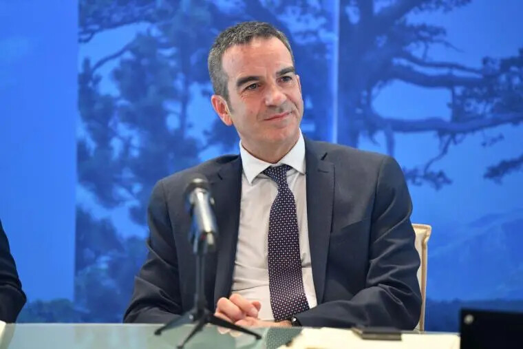 images NCC, Occhiuto: "La Calabria vince la battaglia liberale, più mercato vuol dire più convenienza"