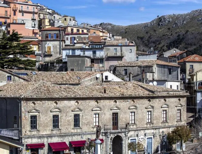 images A Tiriolo scoppia la polemiche per le multe, cittadini: "Un'ondata". Ma il Comune: "Tutto legittimo"