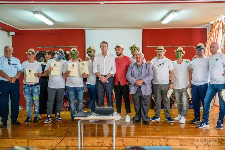 "Covidufo", se i marziani studiano il Covid: l'iniziativa di Universo Minori a teatro con i detenuti di Crotone images "Covidufo", se i marziani studiano il Covid: l'iniziativa di Universo Minori a teatro con i detenuti di Crotone