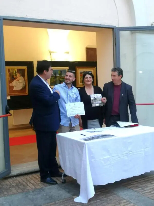 Inaugurata a Lamezia Terme la mostra collettiva "Arte senza confini" images Inaugurata a Lamezia Terme la mostra collettiva "Arte senza confini"