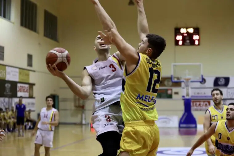 images Una Basket Academy solida stronca al Pala Pulera’ una insidiosa Basket Gela 