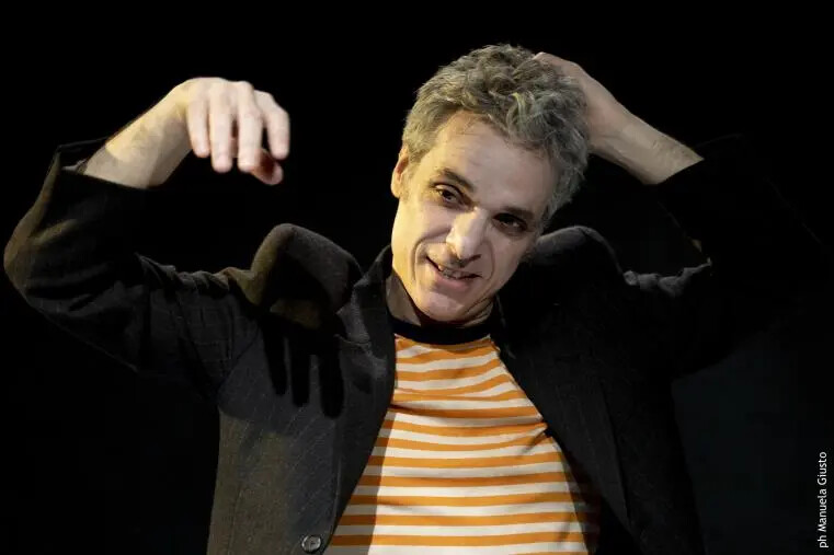 Un incontro di arte e solidarietà, Francesco Colella in scena al Comunale di Catanzaro images Un incontro di arte e solidarietà, Francesco Colella in scena al Comunale di Catanzaro