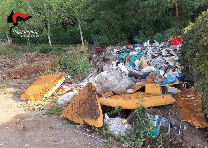 Sequestrate a Melicucco 2 aree comunali adibite a discarica abusiva images Sequestrate a Melicucco 2 aree comunali adibite a discarica abusiva