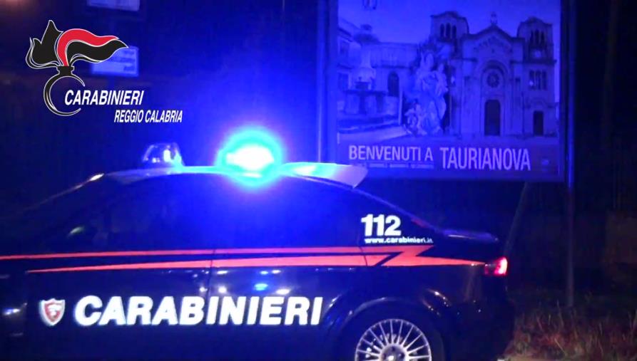 images Taurianova. Insultava e picchiava la moglie davanti ai figli: divieto di avvicinamento per un 55enne 
