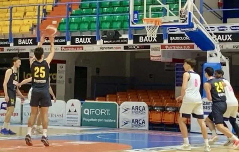 Under 19 Eccellenza, colpaccio a Brindisi della Basket Academy images Under 19 Eccellenza, colpaccio a Brindisi della Basket Academy
