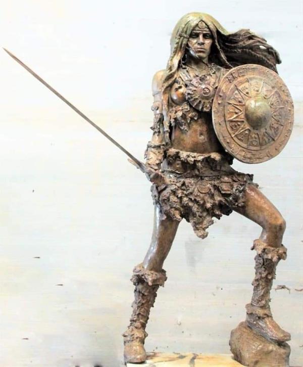 images Cosenza. Presto arriverà Brettia, la statua che raffigura la prima donna guerriera