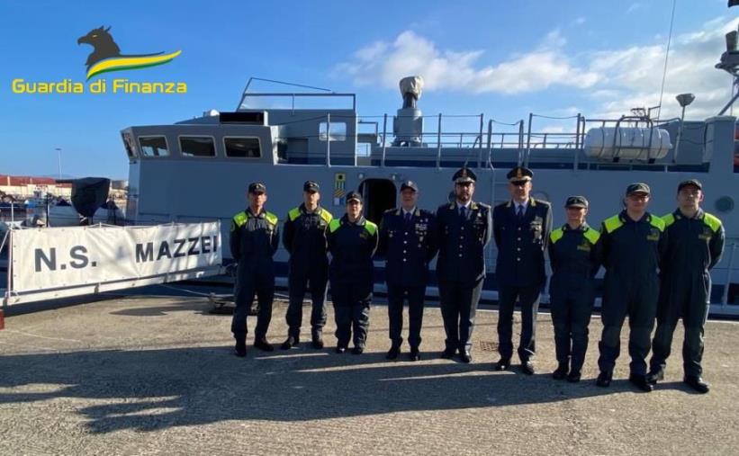 images La Nave Scuola “Mazzei” fa tappa a Vibo Valentia