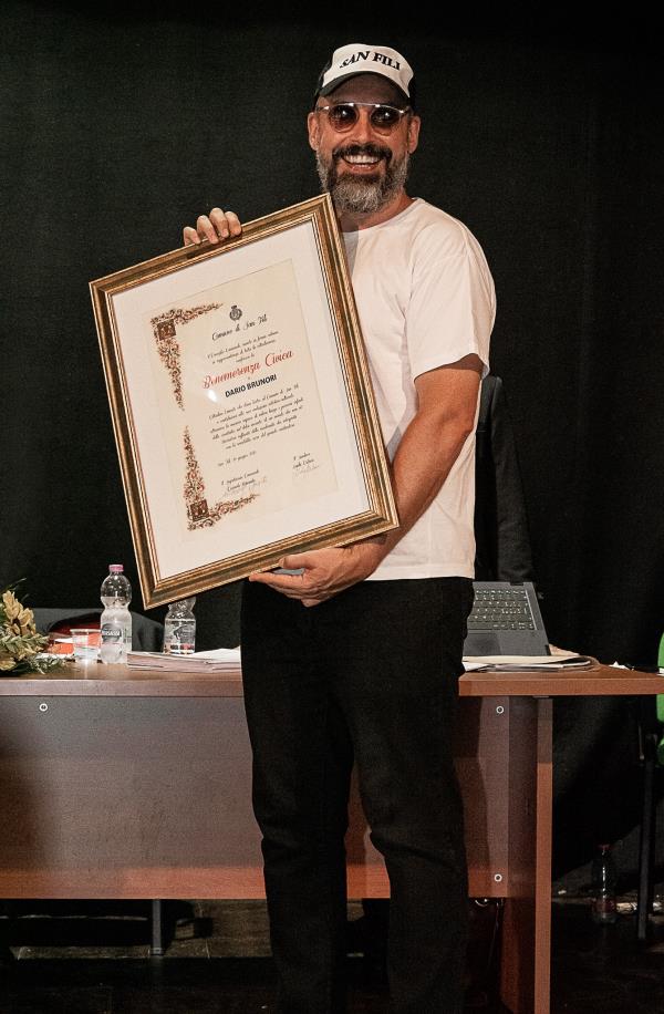 images Dario Brunori è il primo cittadino benemerito del Comune di San Fili