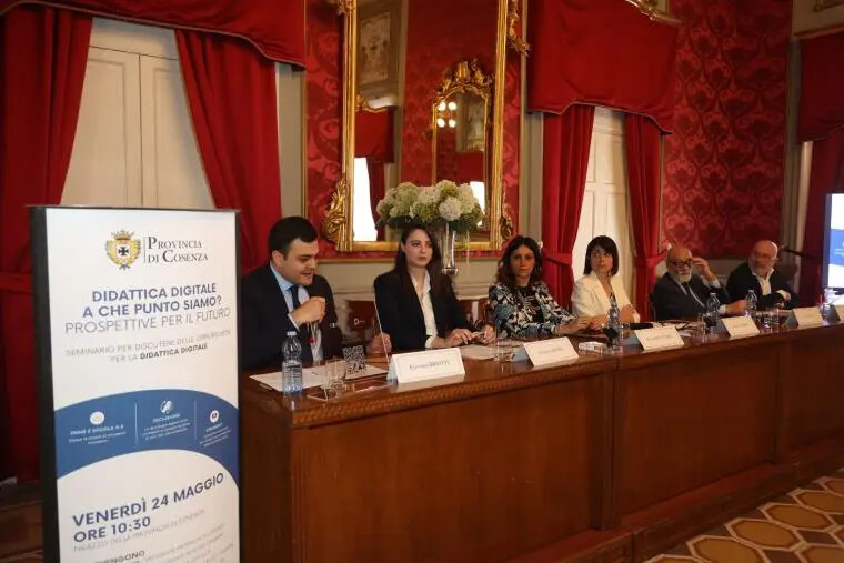 images Didattica digitale, presentate a Cosenza 2 piattaforme