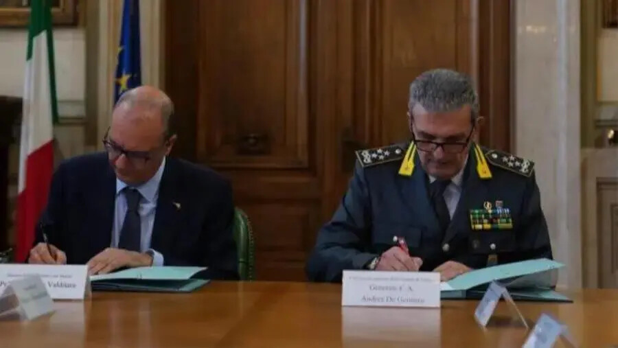 images Contrasto ai “diplomifici”: siglato un Protocollo tra Ministero dell'Istruzione e Guardia di finanza  