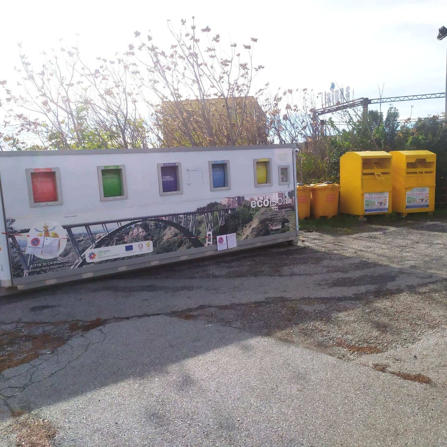 images Catanzaro, chiusura temporanea di Viale dei Normanni: l’isola ecologica mobile è attiva da oggi su Viale dei Bizantini