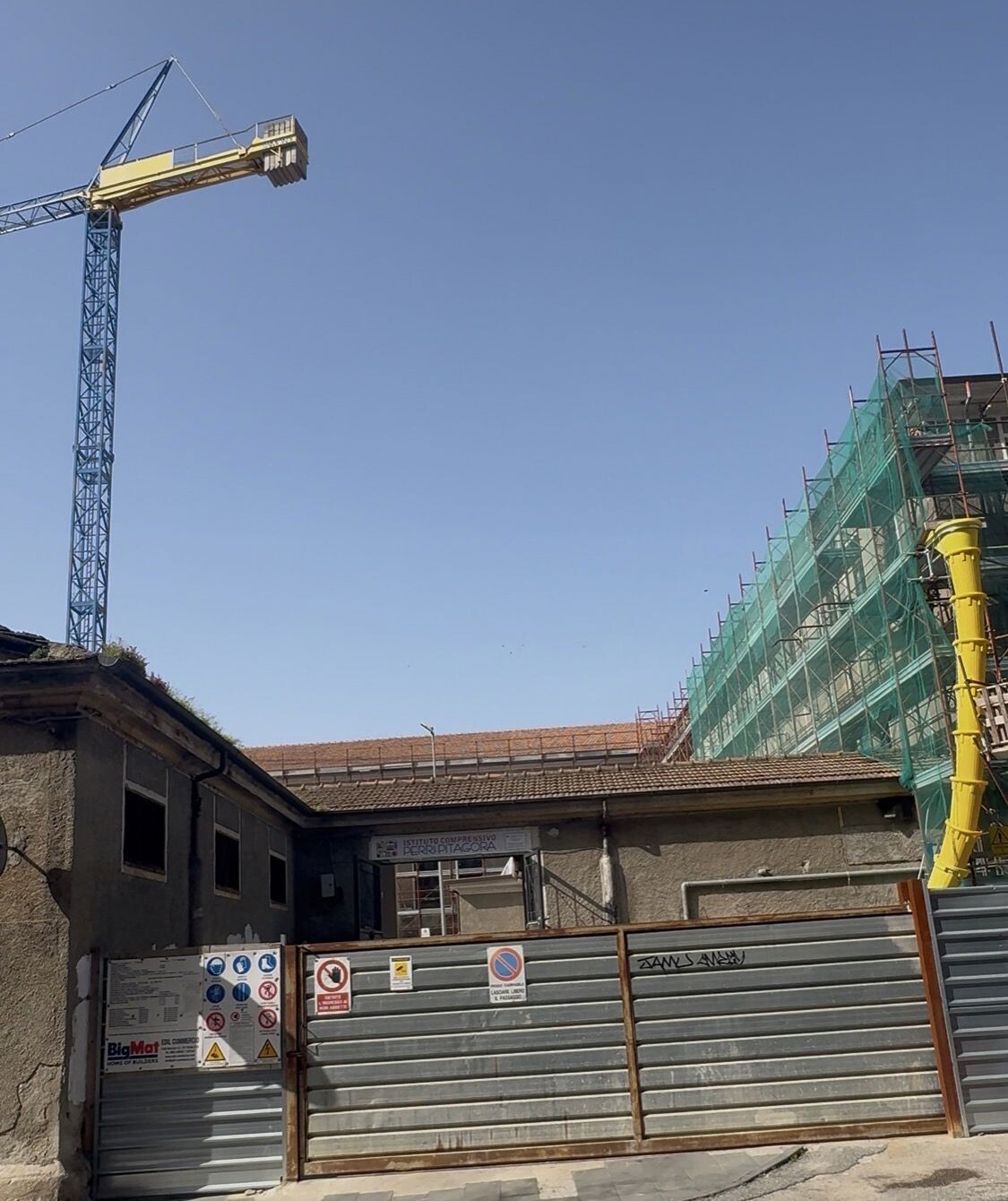 images Lamezia, all'edificio “Perri" sopralluogo della V Commissione: sicurezza al centro dell’azione istituzionale