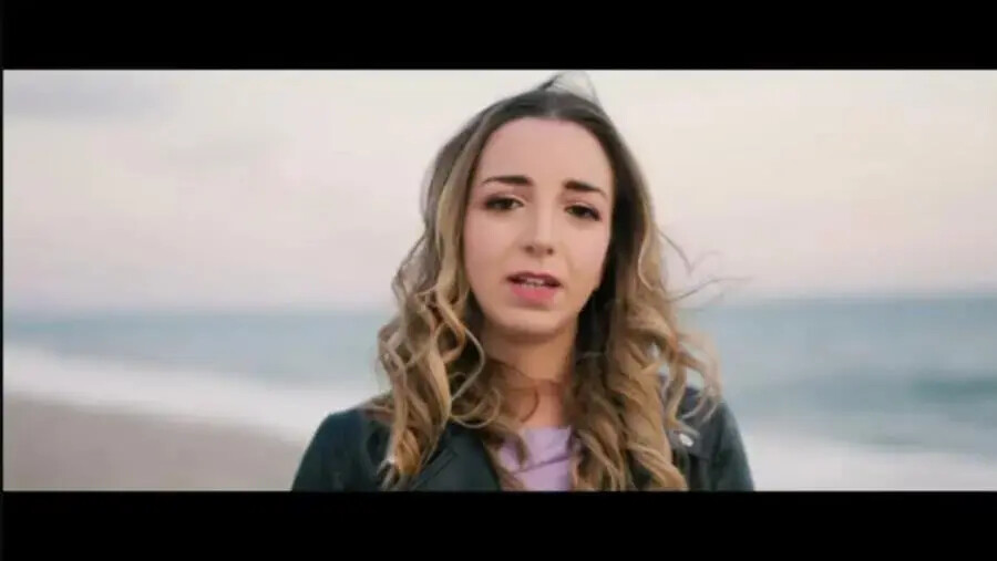 Effigie vivente: uscito il singolo di Ilenia Lepera images Effigie vivente: uscito il singolo di Ilenia Lepera