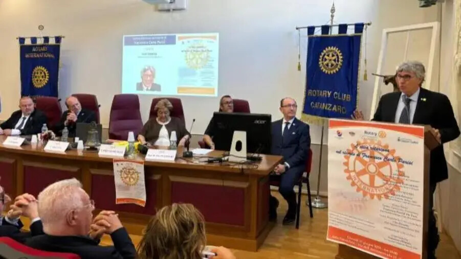images ll Rotary Club di Catanzaro celebra“L'etica rotariana nel ricordo di Francesco Carlo Parisi” 