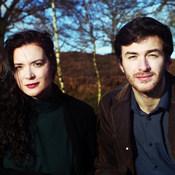 Armonie d’arte: domani le sonorità raffinate di Elina Duni e Rob Luft con il progetto "Lost Ships"
 images Armonie d’arte: domani le sonorità raffinate di Elina Duni e Rob Luft con il progetto "Lost Ships"