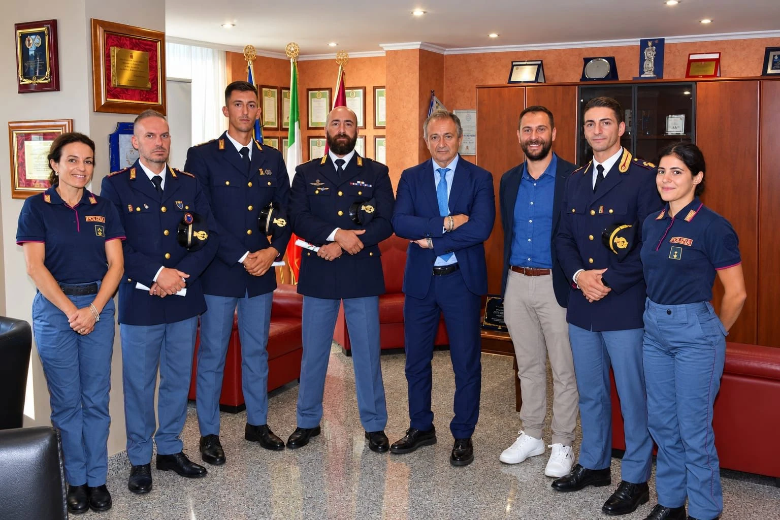 Vibo Valentia, il Questore Ruperti premia tre agenti per l’impegno e i risultati ottenuti sul territorio