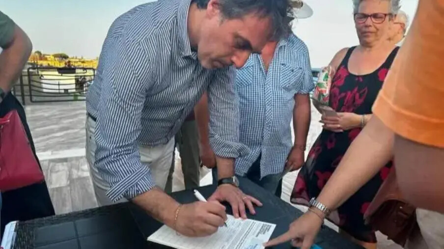 Referendum contro Autonomia differenziata, Fiorita: "Ottima partenza, obiettivo 50mila firme" images Referendum contro Autonomia differenziata, Fiorita: "Ottima partenza, obiettivo 50mila firme"