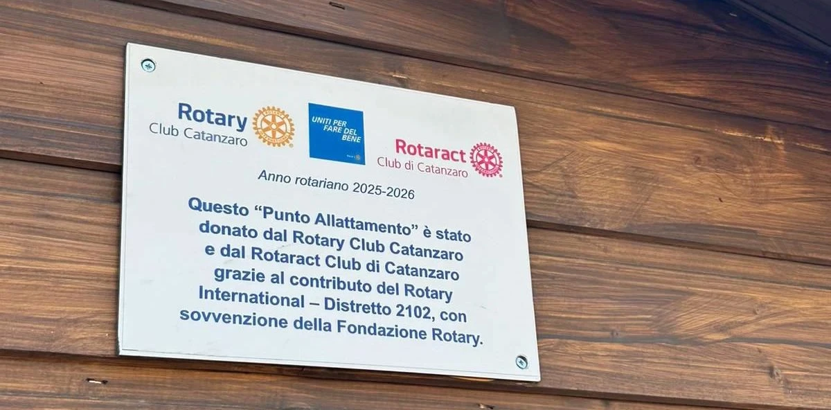 Catanzaro, Rotary Club e Rotaract Club inaugurano Punto Allattamento al Parco Gaslini a Lido