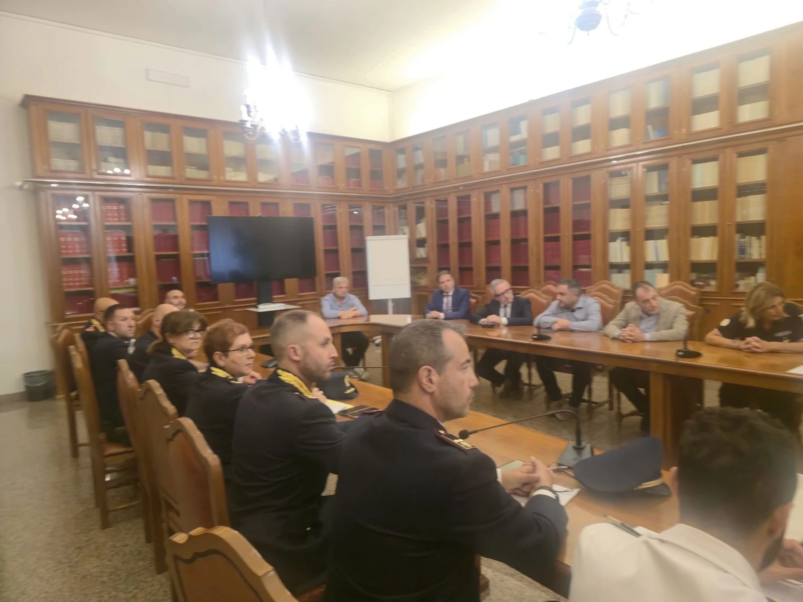 Ferragosto e movida, la Prefettura di Catanzaro serra i ranghi e stigmatizza l'assenza del Comune di Soverato 